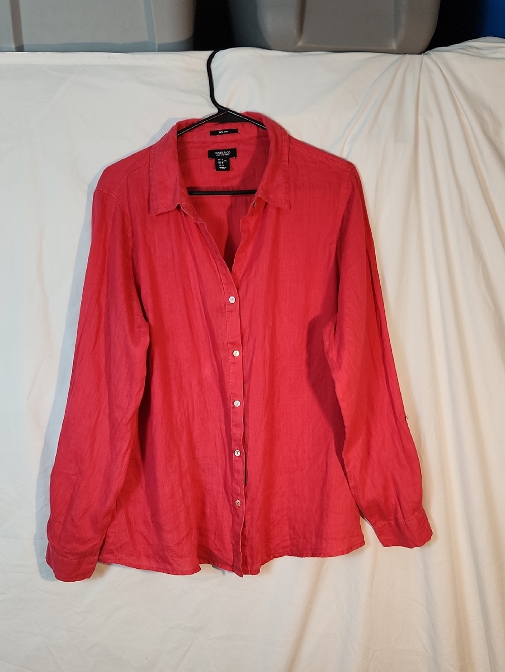 Jones & Co Linen Red Pink  Button-Front Linen Blend Shirt